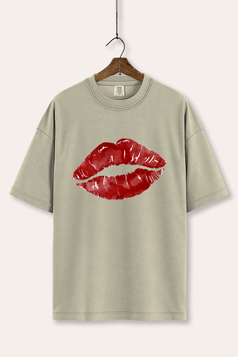 red kiss lips graphic comfort colors® tee