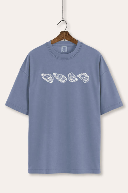 Oyster Coastal Graphic Women's Comfort Tee