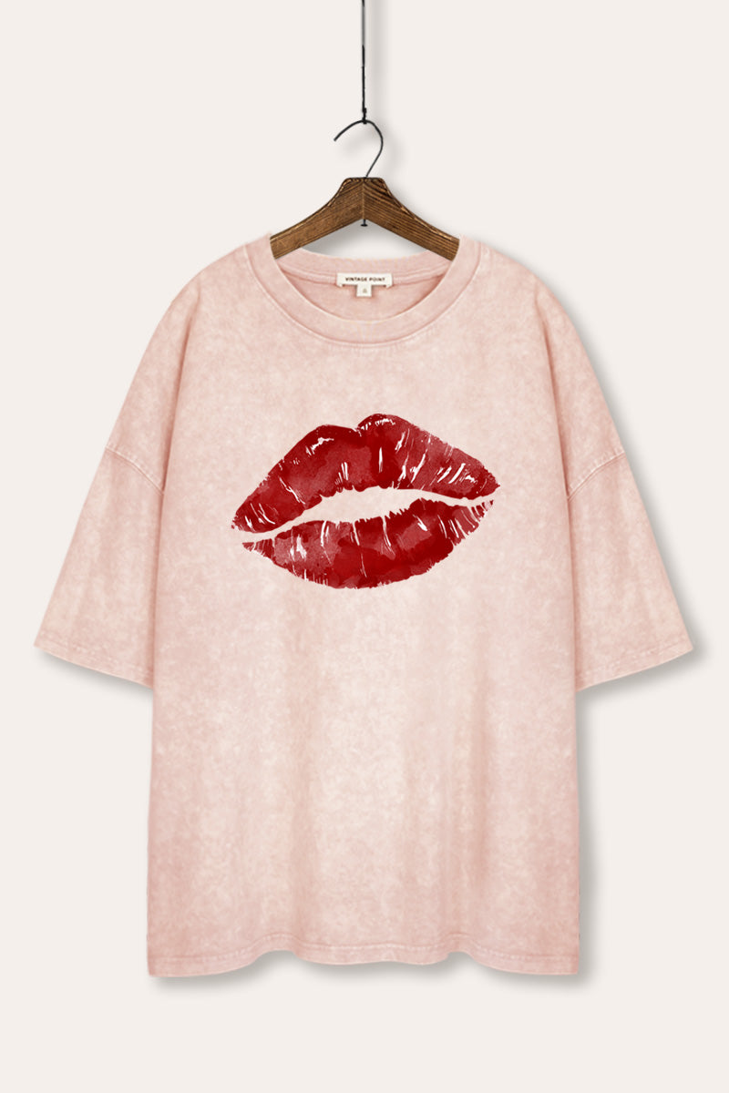 red kiss lips graphic mineral wash oversized tee