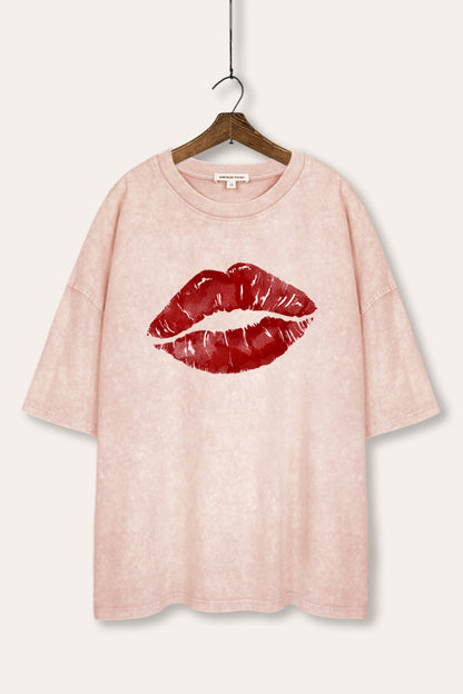 Red Lips Graphic Mineral Wash Oversized Tee