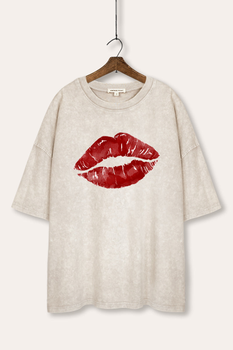 red kiss lips graphic mineral wash oversized tee