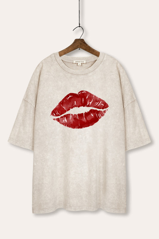 Red Lips Graphic Mineral Wash Oversized Tee