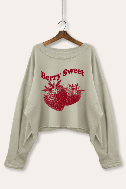 Sweet Strawberry Fruit Graphic Cropped Sweatshirt