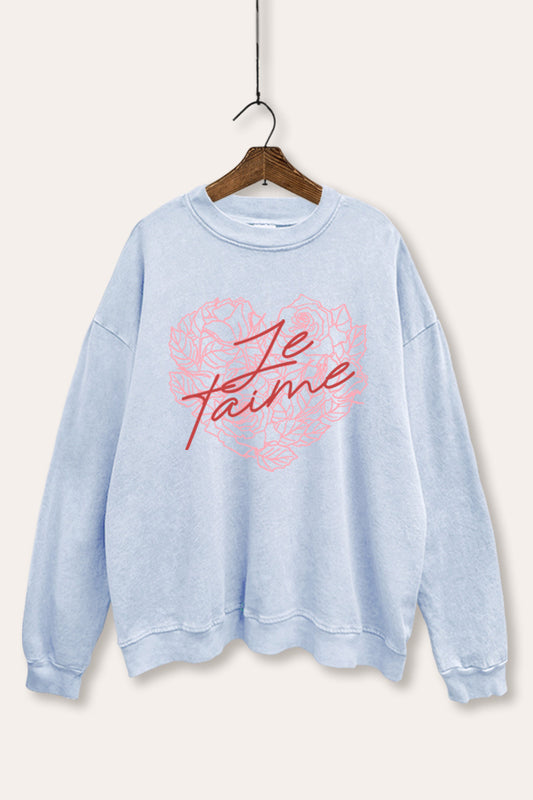 "je t'aime" rose heart graphic mineral wash sweatshirt