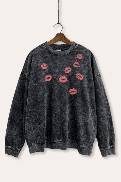 Kiss Mark Lips Graphic Mineral Wash Sweatshirt