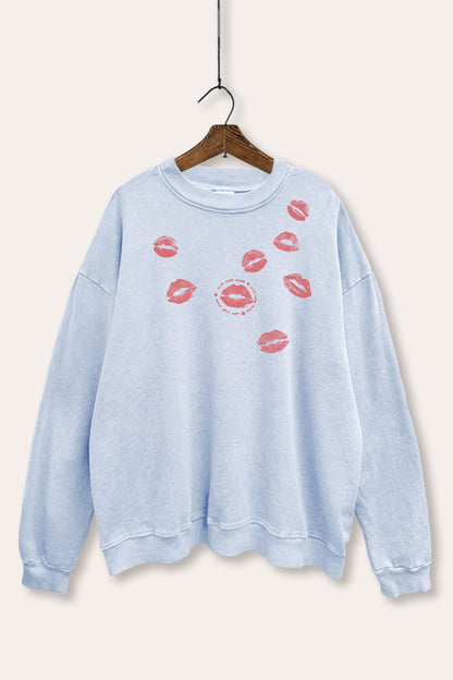 Kiss Mark Lips Graphic Mineral Wash Sweatshirt