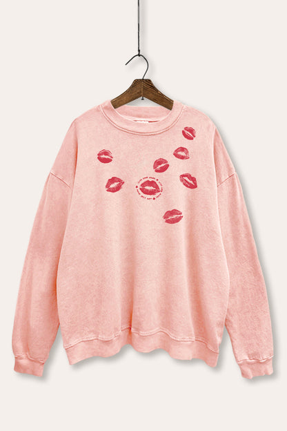 Kiss Mark Lips Graphic Mineral Wash Sweatshirt