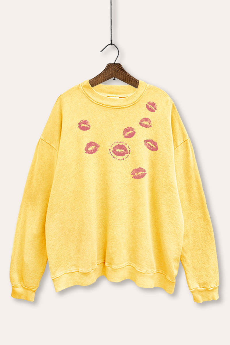 Kiss Mark Lips Graphic Mineral Wash Sweatshirt