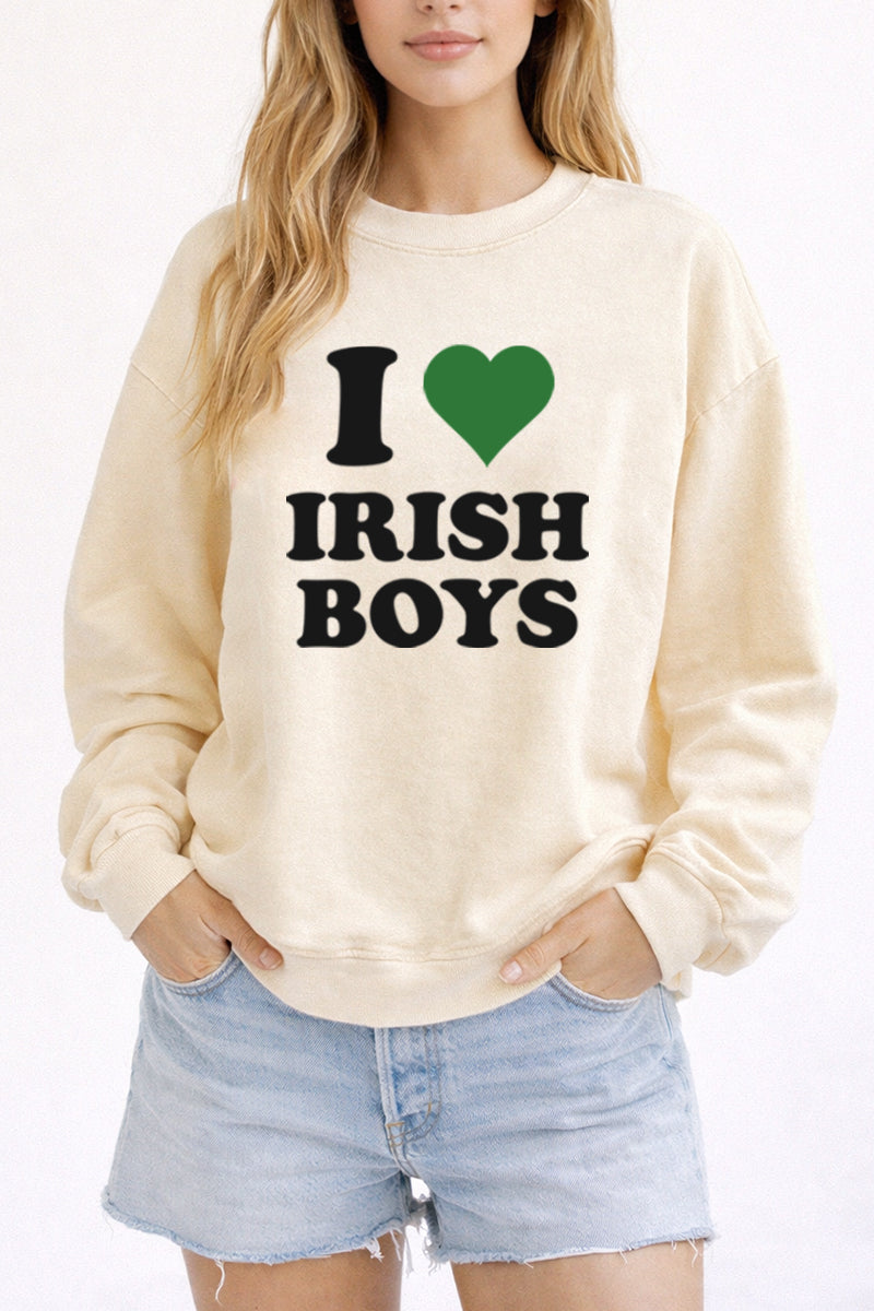 I Love Irish Boys Green Heart Graphic Mineral Wash Sweatshirt