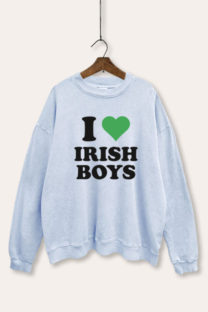 I Love Irish Boys Green Heart Graphic Mineral Wash Sweatshirt