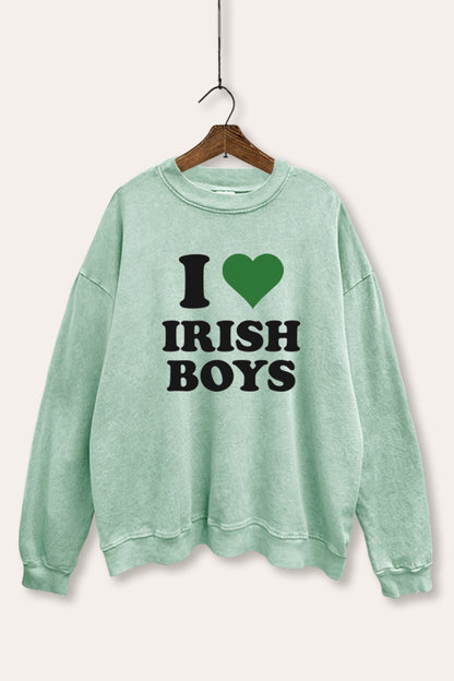 I Love Irish Boys Green Heart Graphic Mineral Wash Sweatshirt