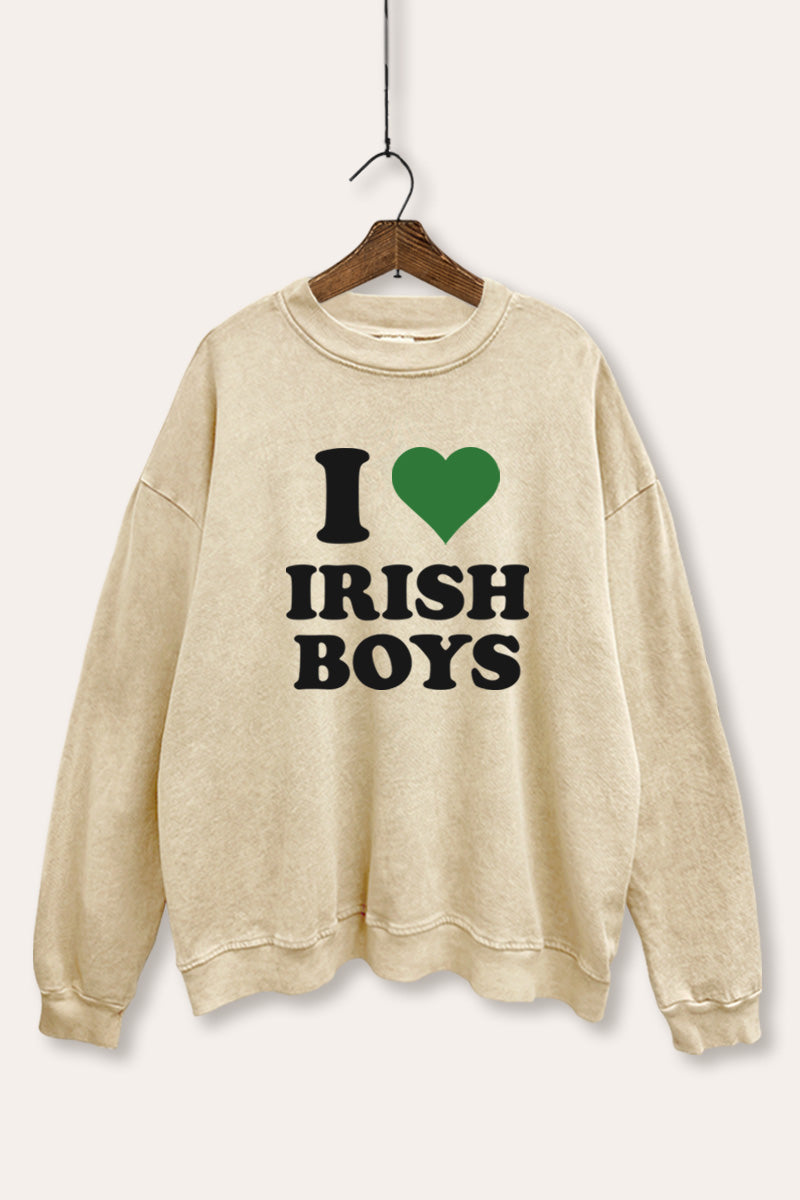 I Love Irish Boys Green Heart Graphic Mineral Wash Sweatshirt
