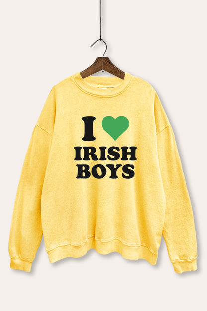 I Love Irish Boys Green Heart Graphic Mineral Wash Sweatshirt