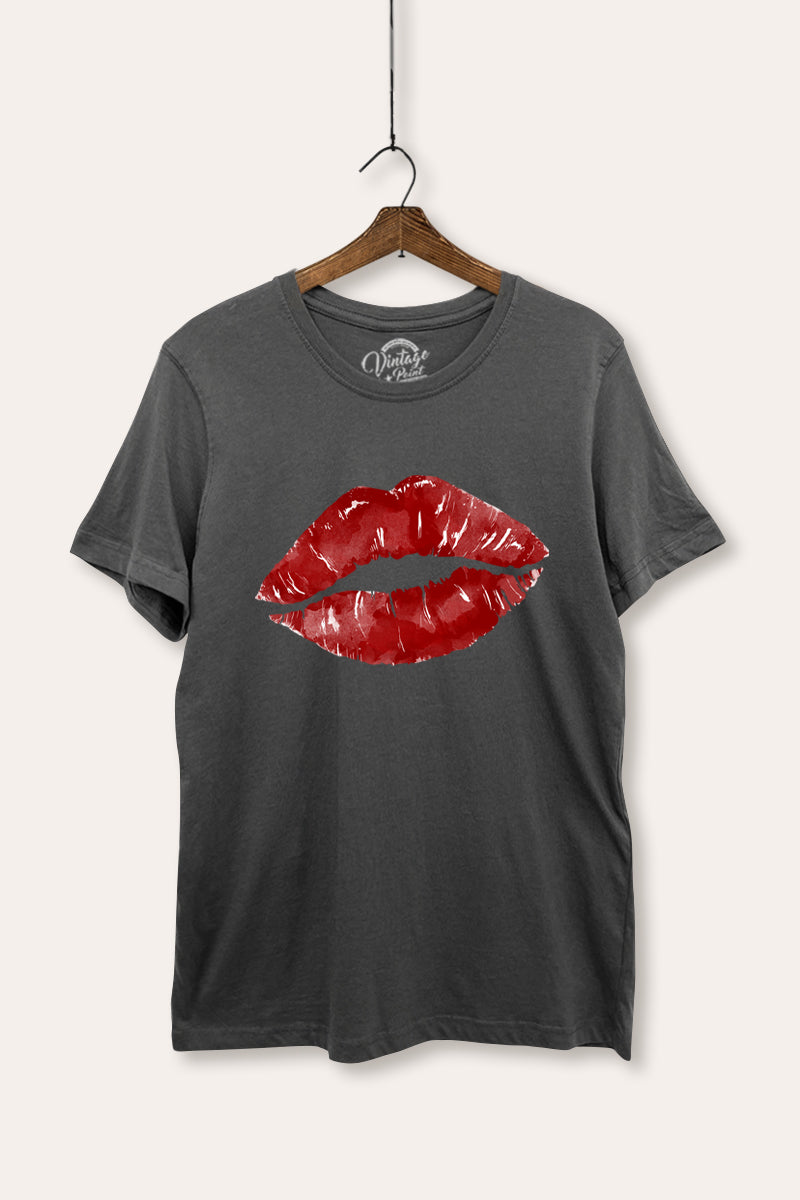 red kiss lips graphic women's basic tee