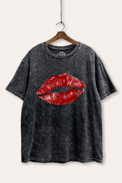 Red Lips Graphic Mineral Wash Boxy Tee