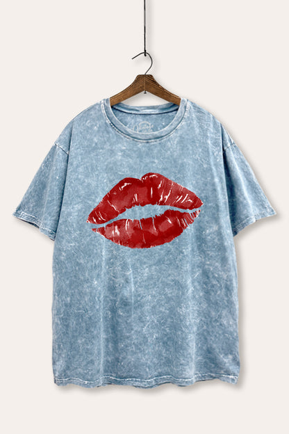 Red Lips Graphic Mineral Wash Boxy Tee