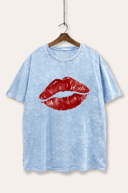 Red Lips Graphic Mineral Wash Boxy Tee