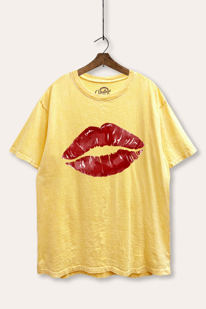 Red Lips Graphic Mineral Wash Boxy Tee