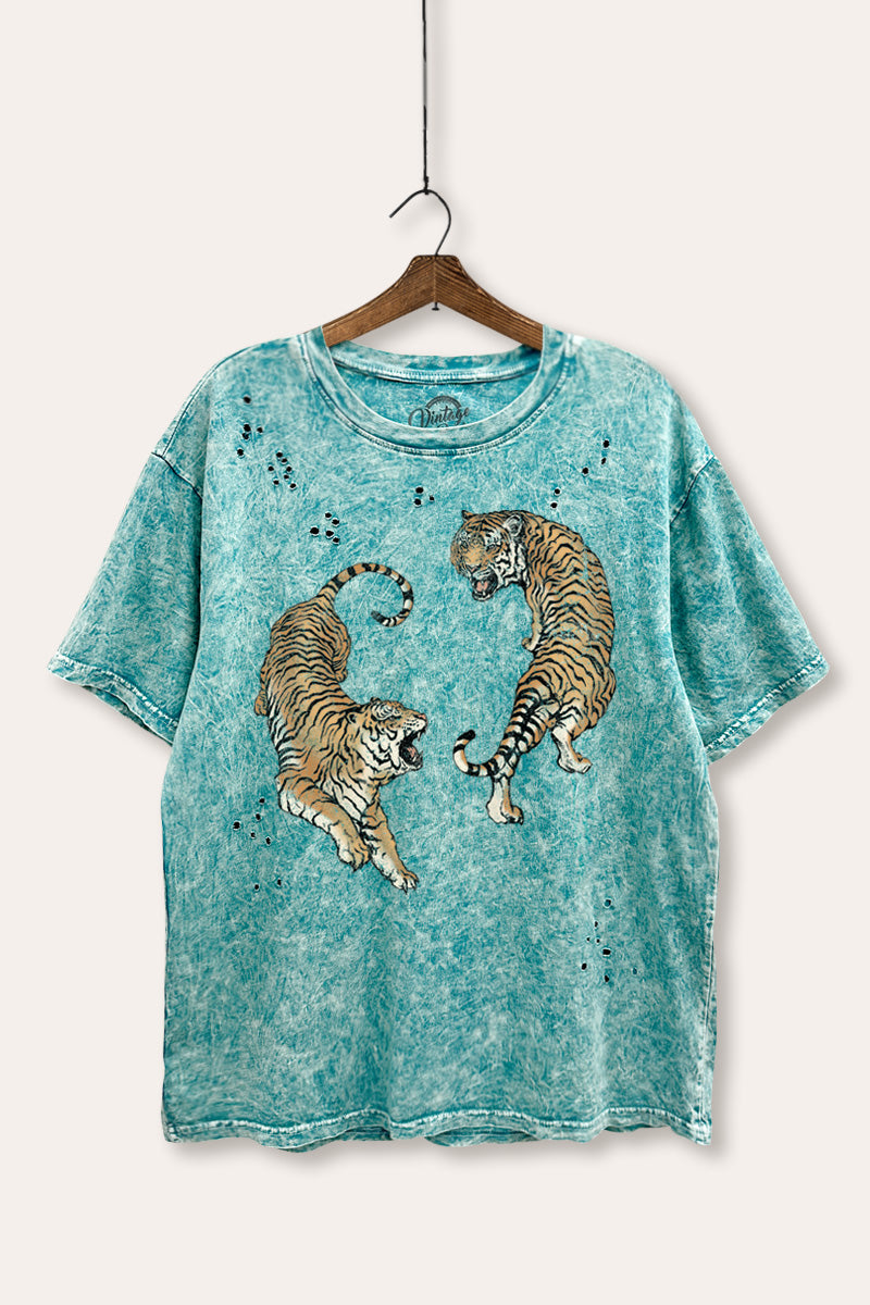roaring tigers mineral wash distressed boxy graphic t-shirt