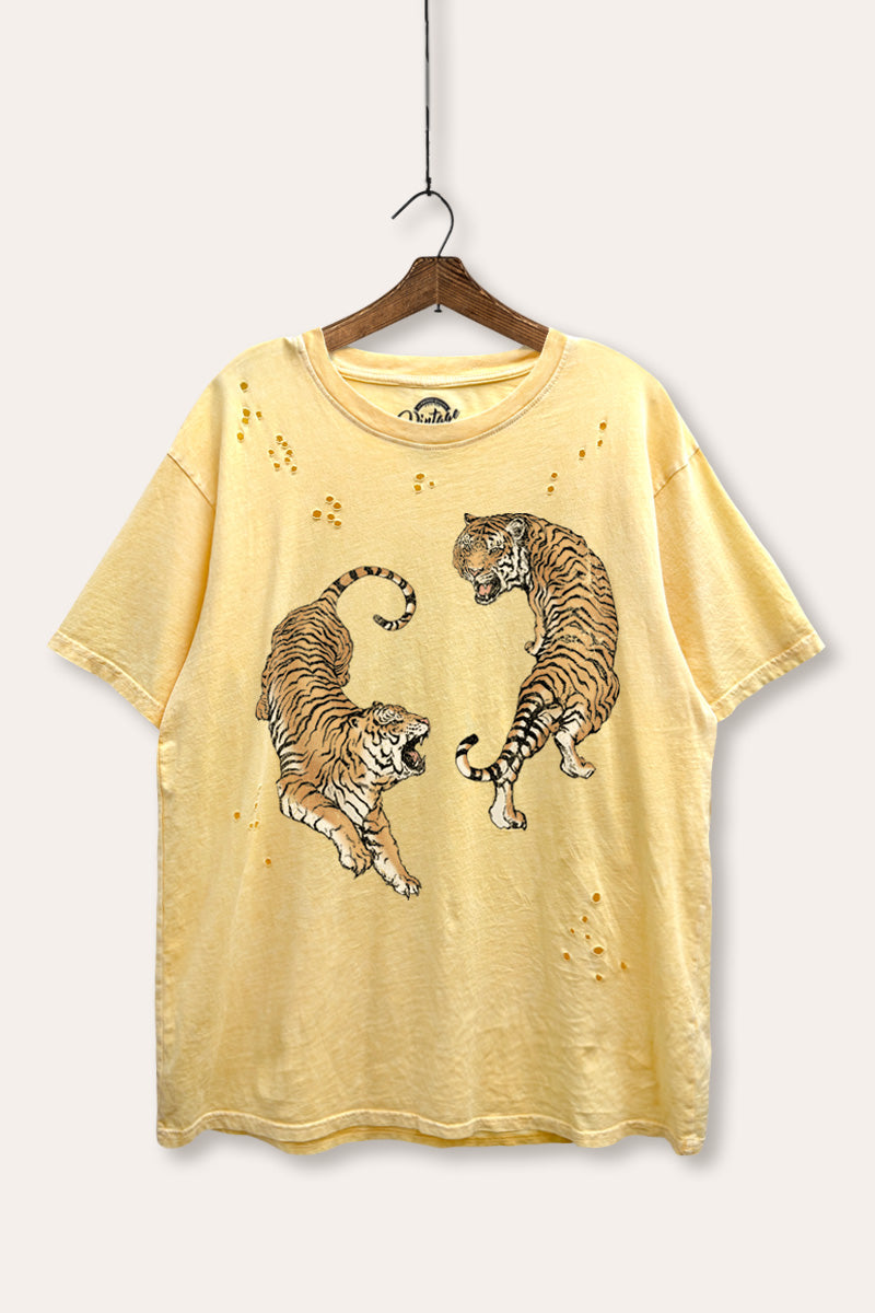 roaring tigers mineral wash distressed boxy graphic t-shirt