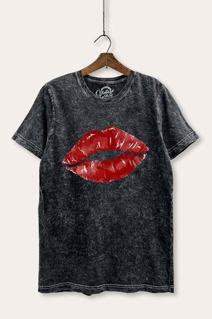 Red Lips Graphic Mineral Wash Relaxed Tee
