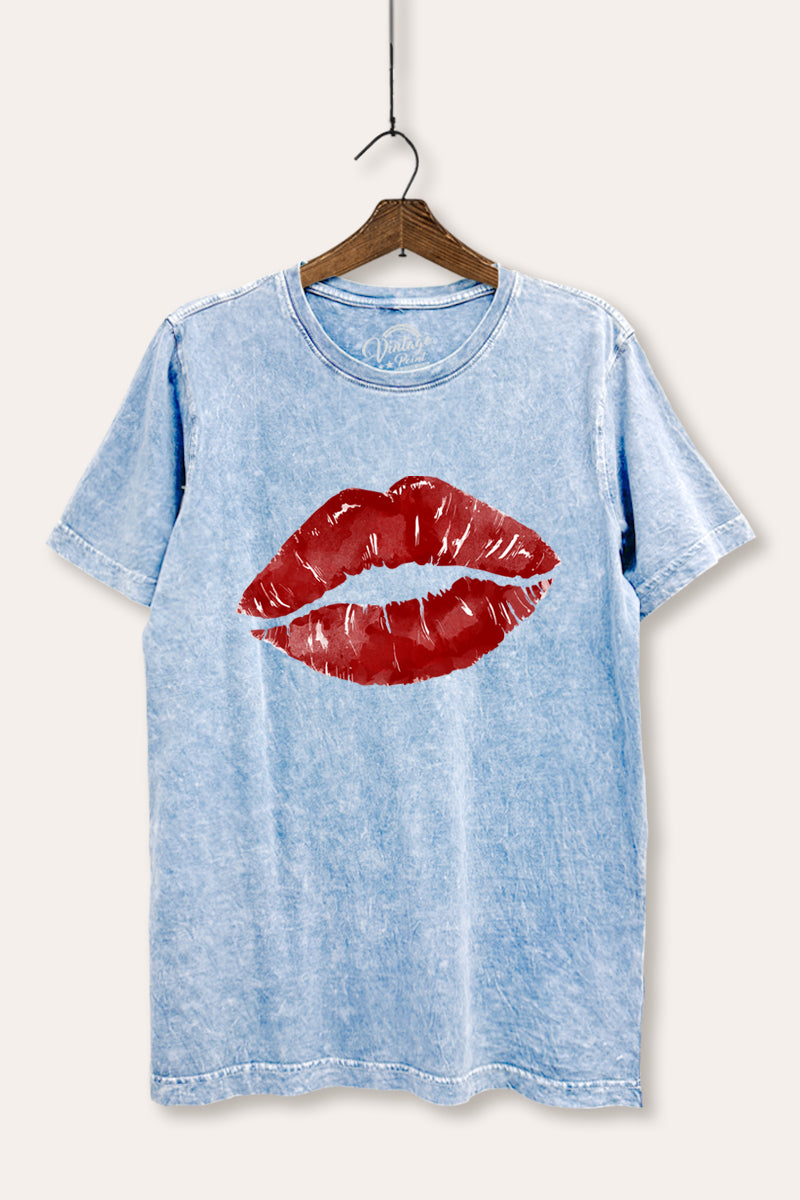 red kiss lips graphic mineral wash relaxed tee