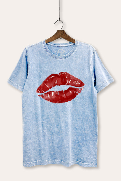 Red Lips Graphic Mineral Wash Relaxed Tee