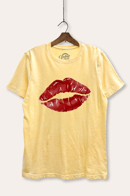 Red Lips Graphic Mineral Wash Relaxed Tee